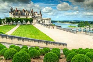The Loire Valley: Castles and Culture!